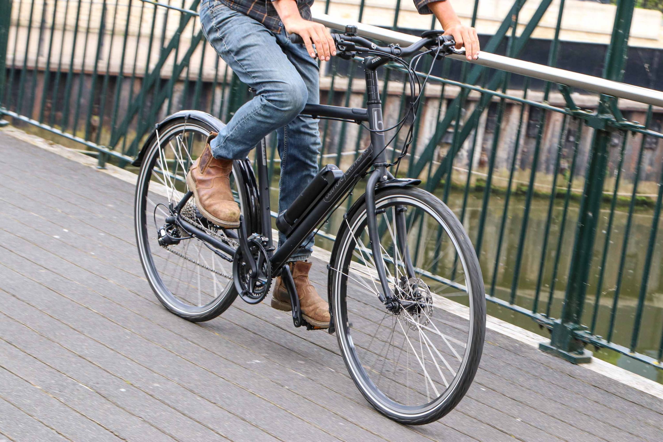 Electric bike hire - Overnight (24 hours) - Image 4